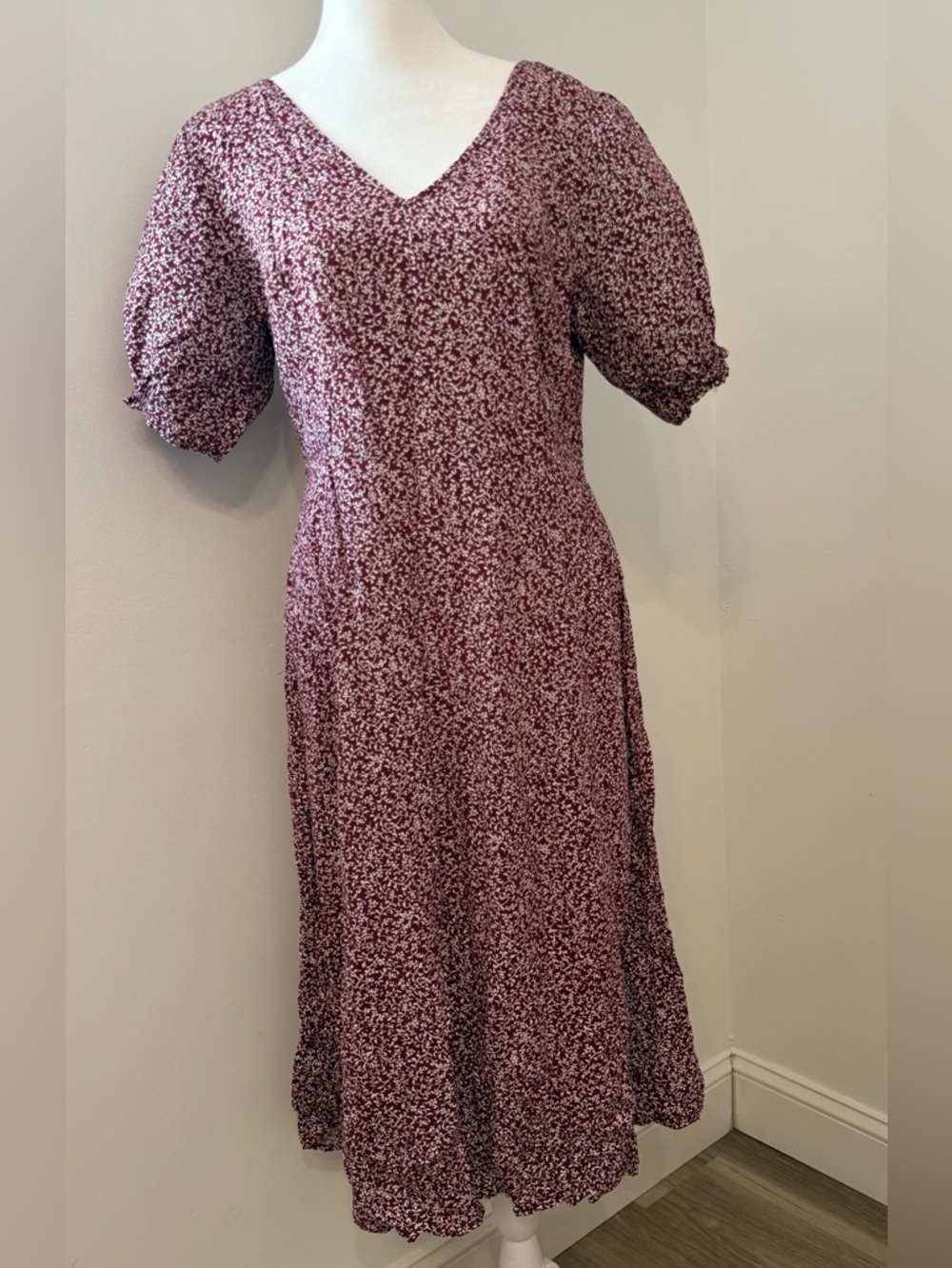 Old Navy Burgundy and White Floral V-Neck Dress